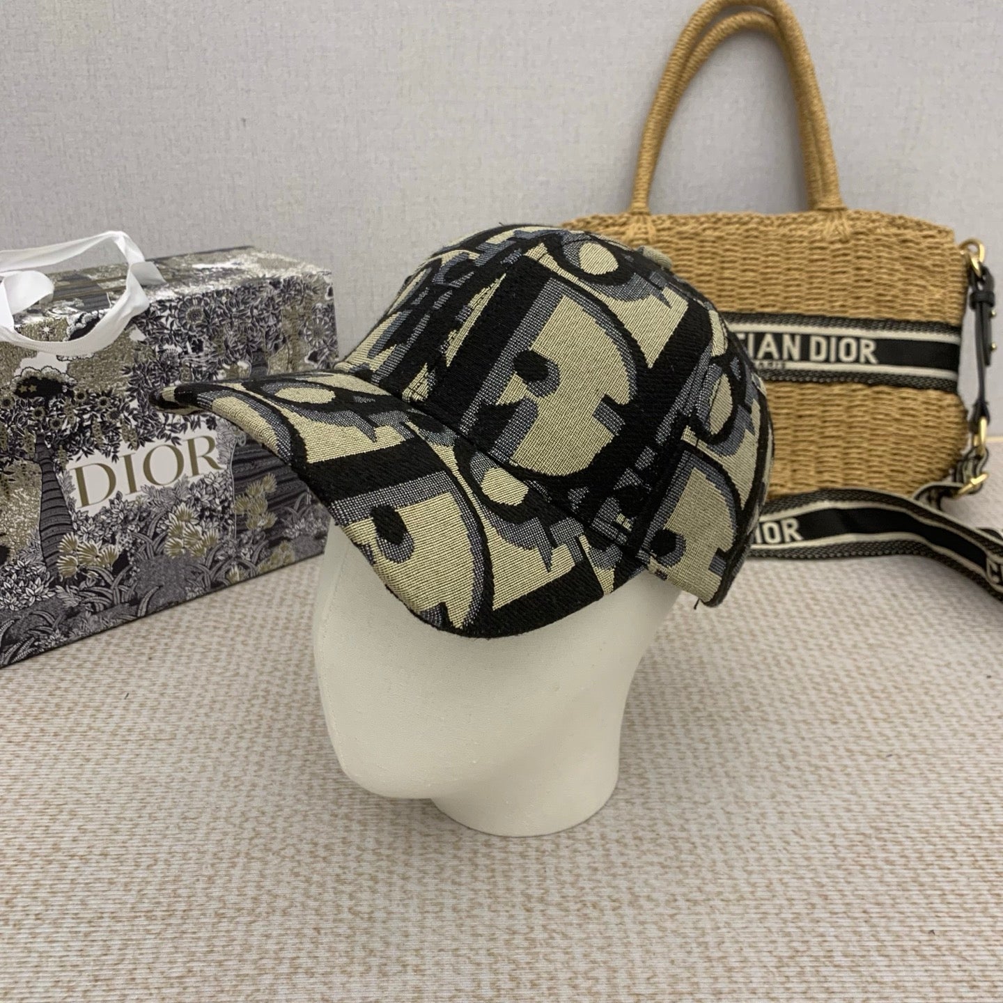 165ND9M Popular hats