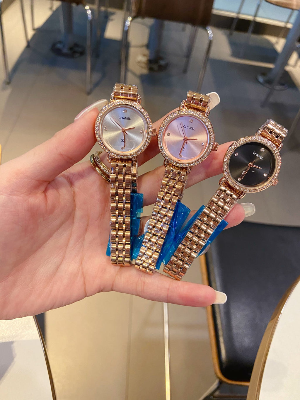 136RC84L Popular Watches