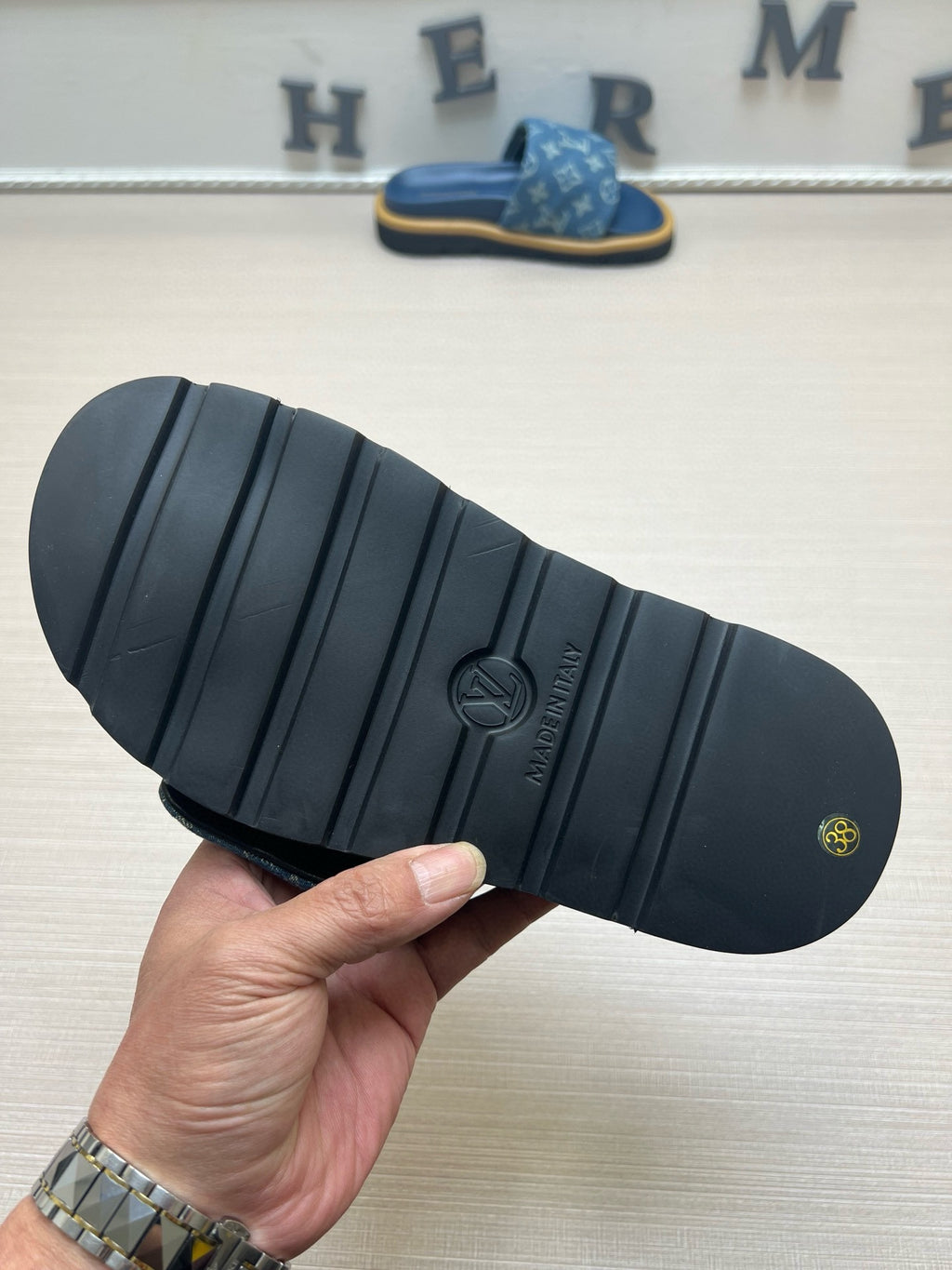 54E100Z Popular slippers Sole thickness 5cm