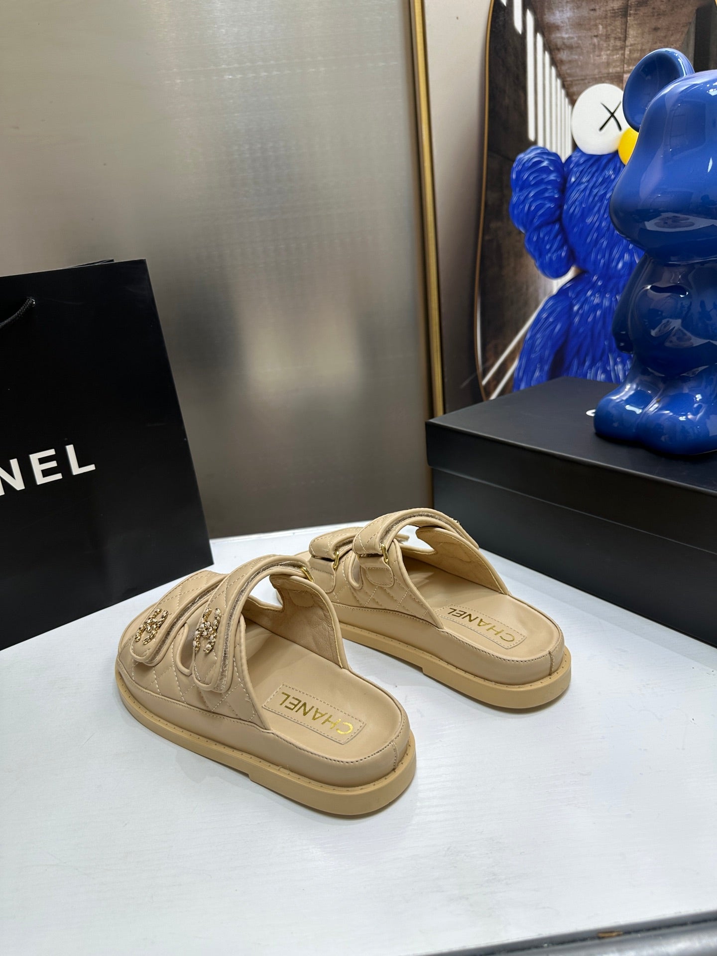 145RC1Z Popular sandals
