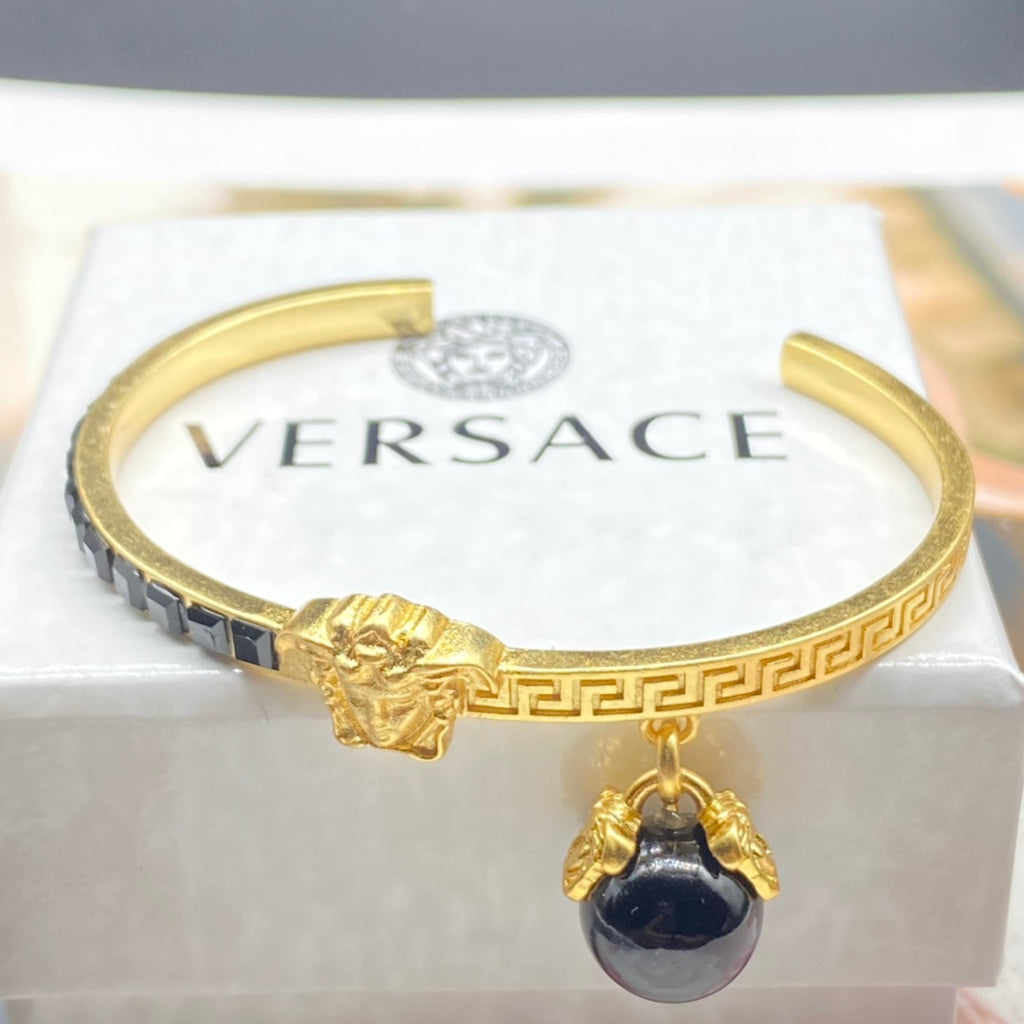 15QW69K  Popular Bracelets