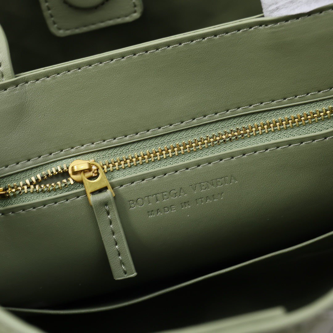 1XA81B Popular  leather bag