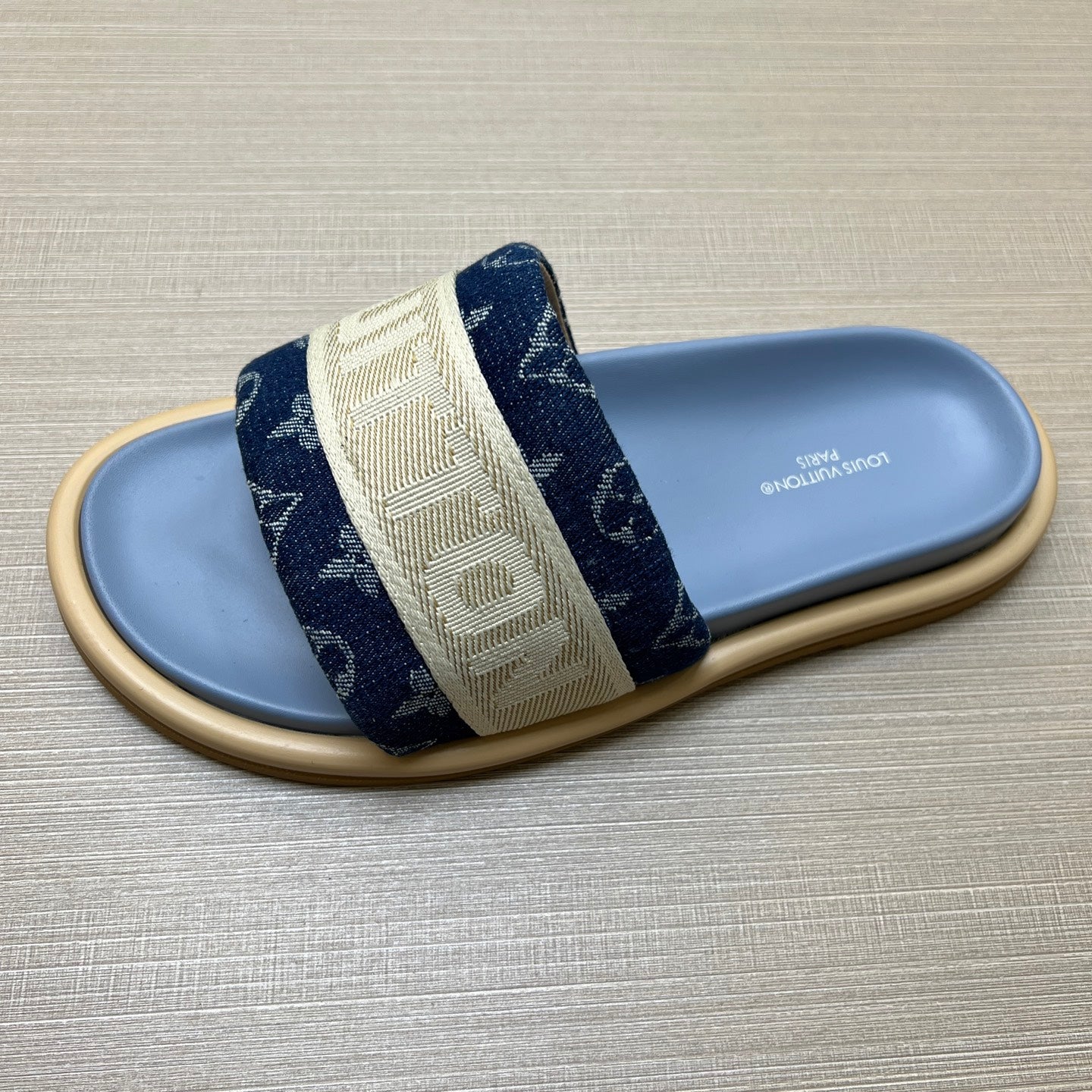535ZE301Z Popular Slippers