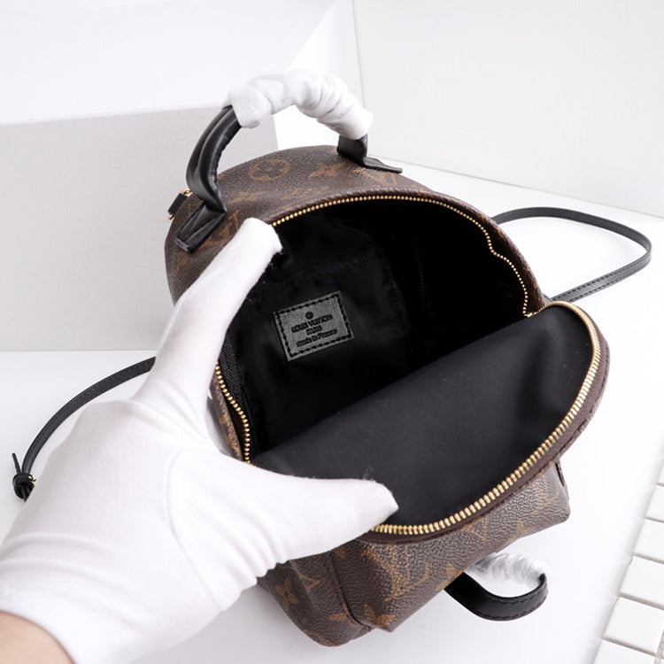 1E010B Popular  leather backpacks