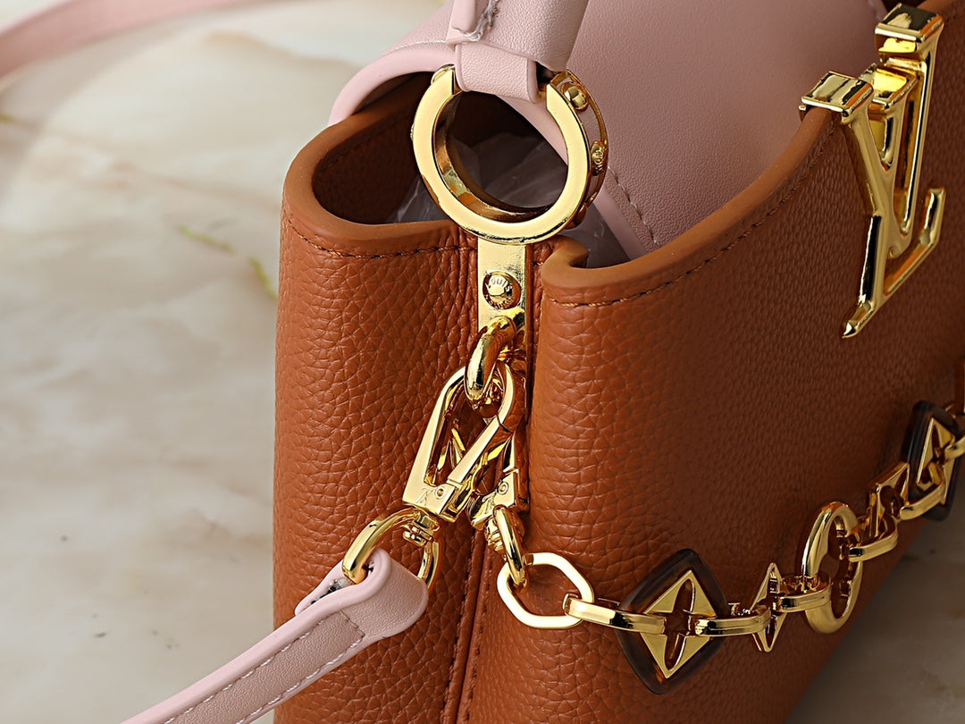 146PE46B Popular leather bag