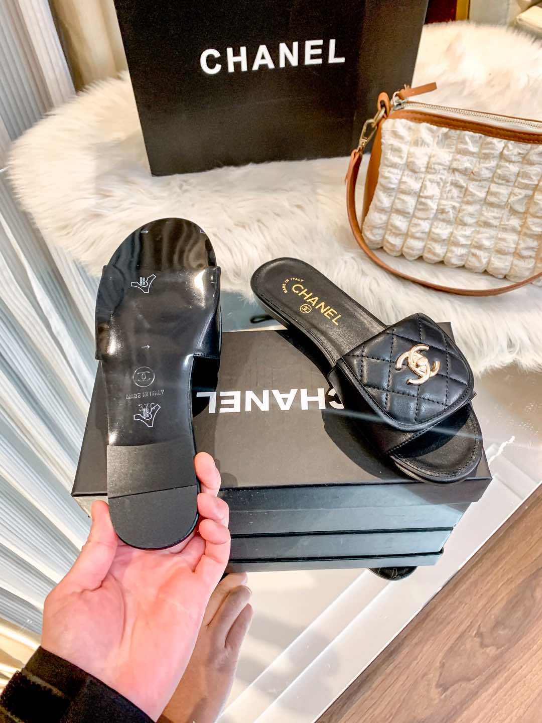 1ZC229Z Popular Slippers
