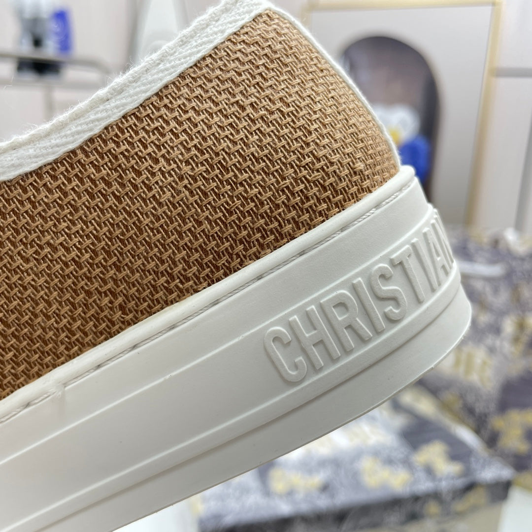 1XD66Z Popular shoes