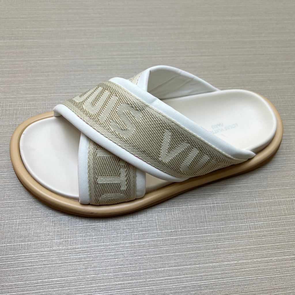 535ZE271Z Popular Slippers