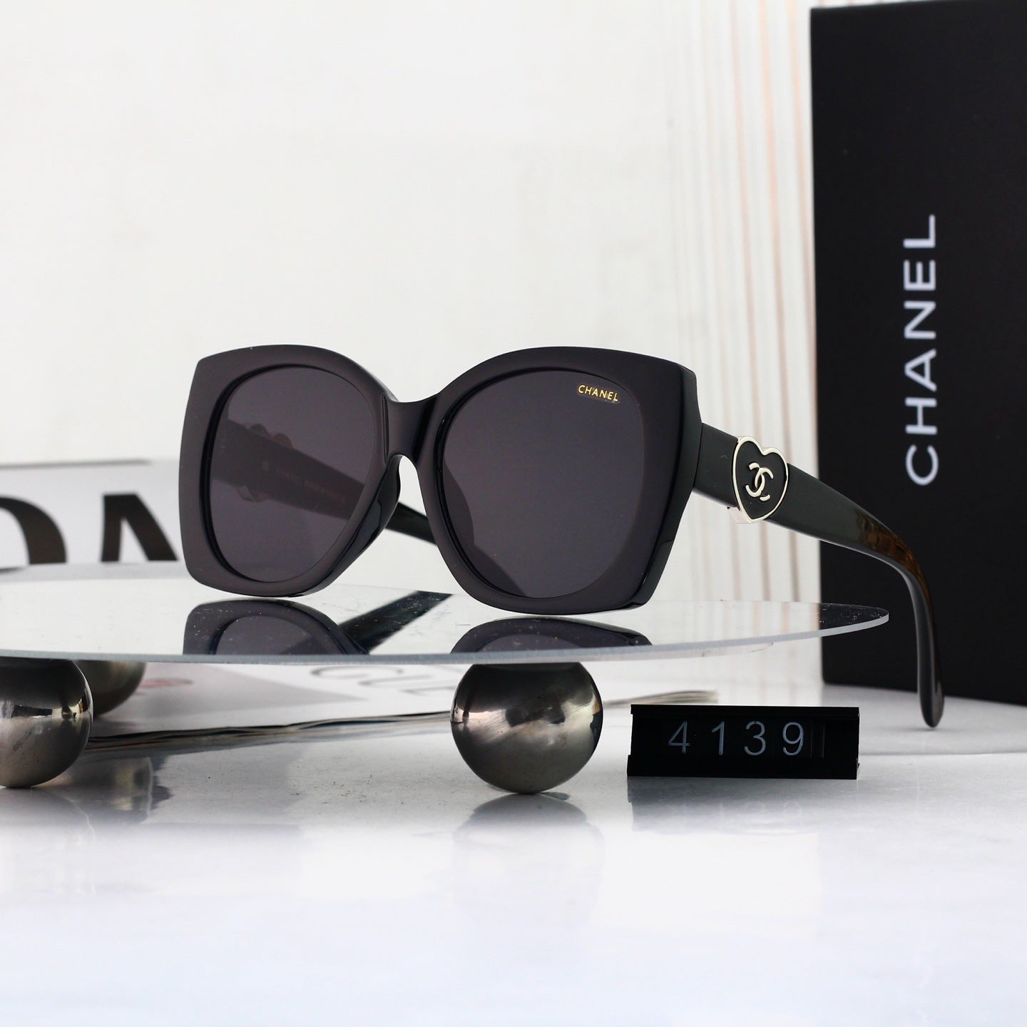 156PC42T Popular Sunglasses