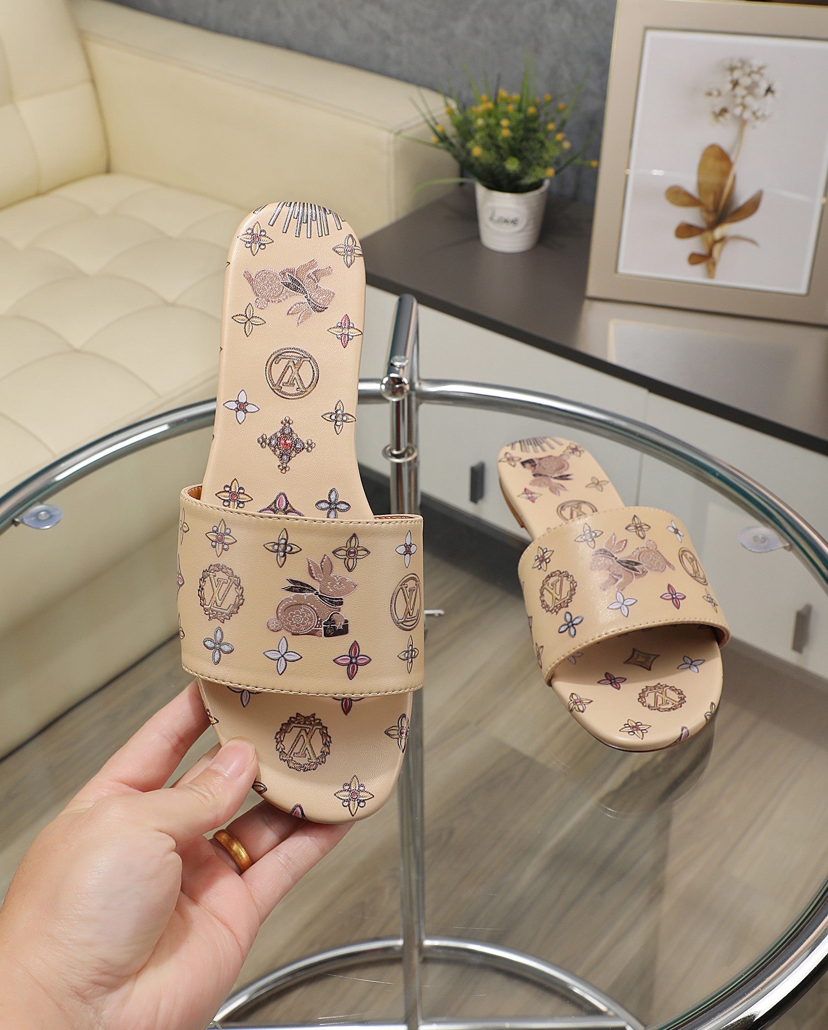 255QE35Z Popular leather shoes