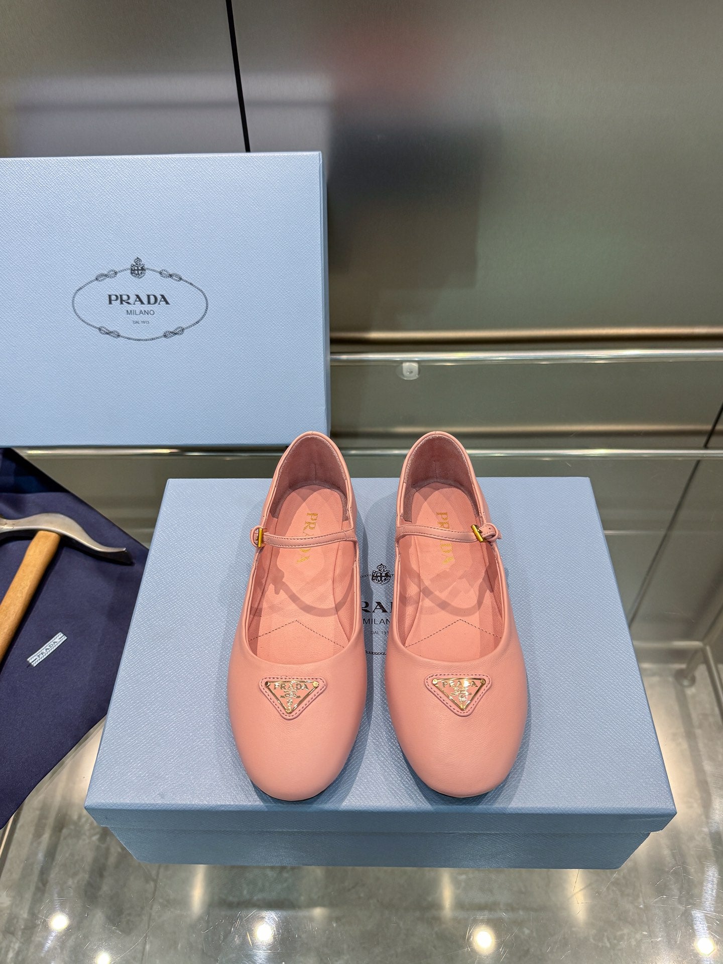 2105QP381Z Popular high-quality Shoes
