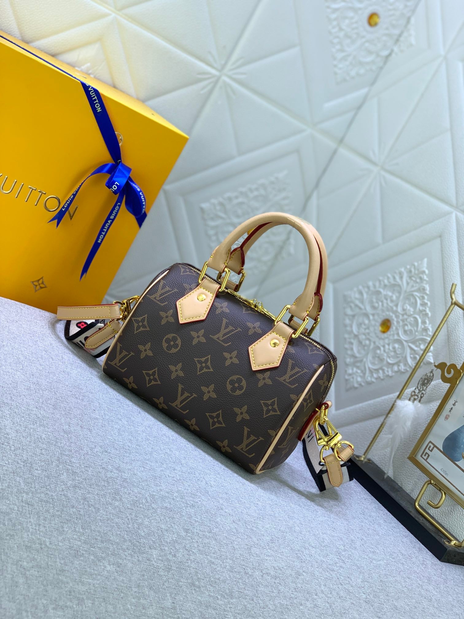 2XE44B Popular  leather bag 