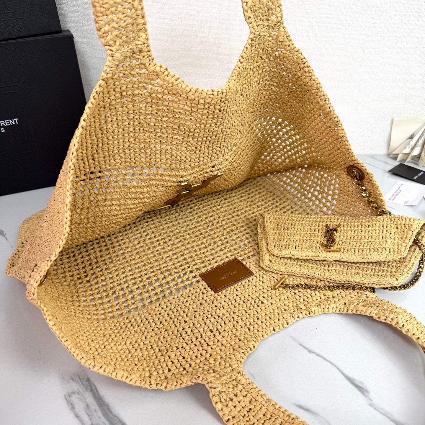B1X66SL12   Popular woven bag