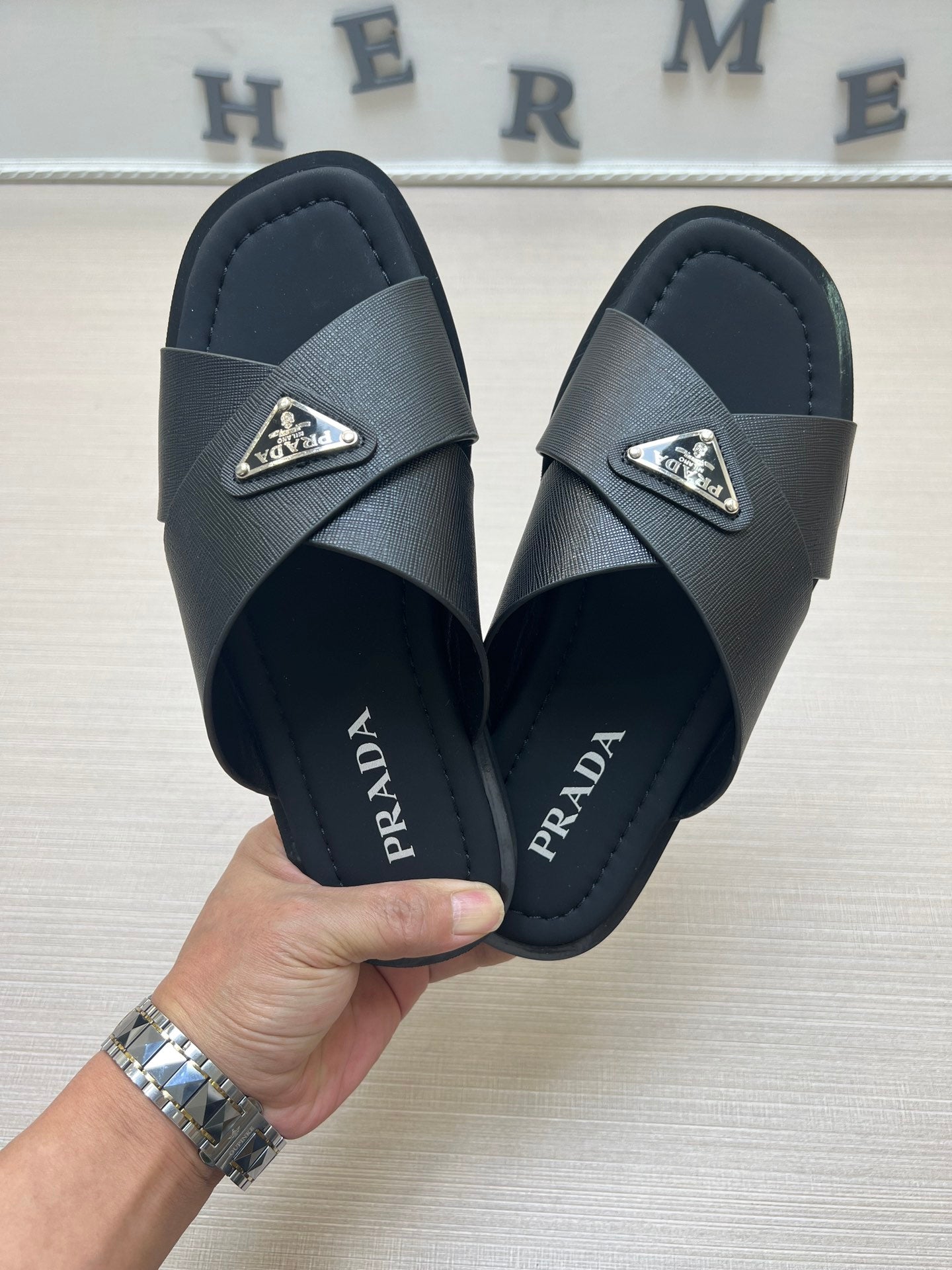 54PD71Z Popular slippers