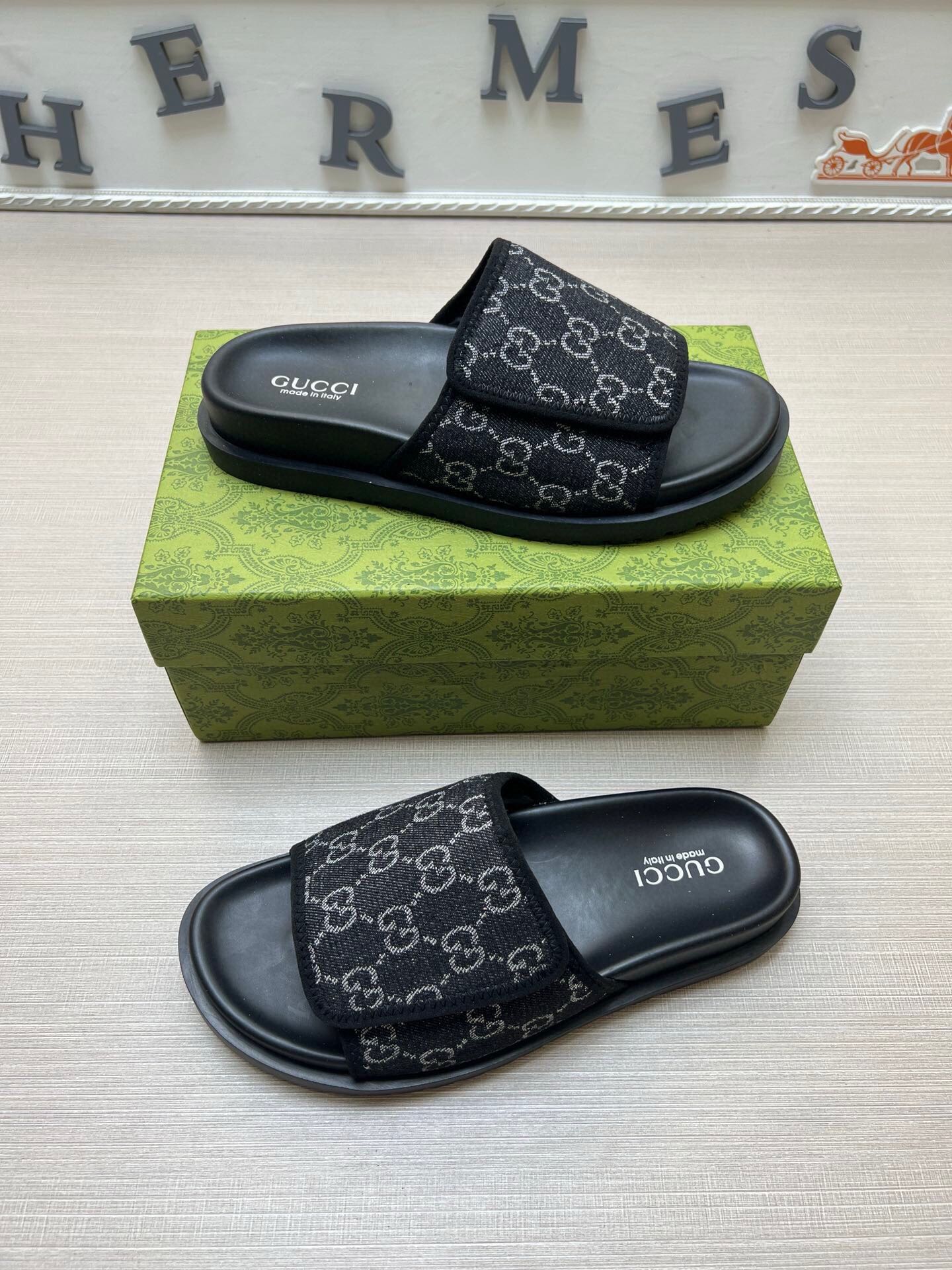 5LB231Z Popular Slippers