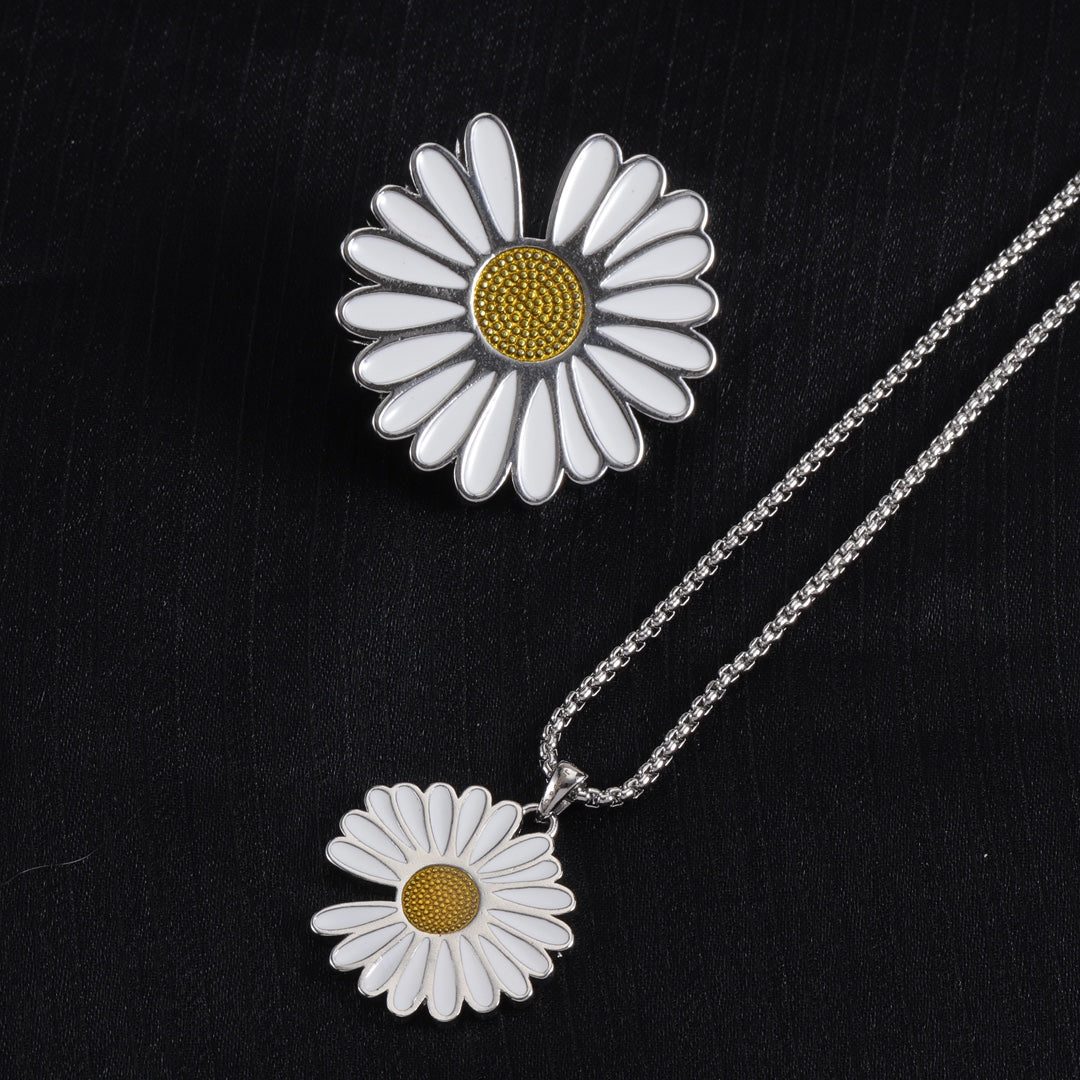 15QA38X Popular Necklace.Brooch