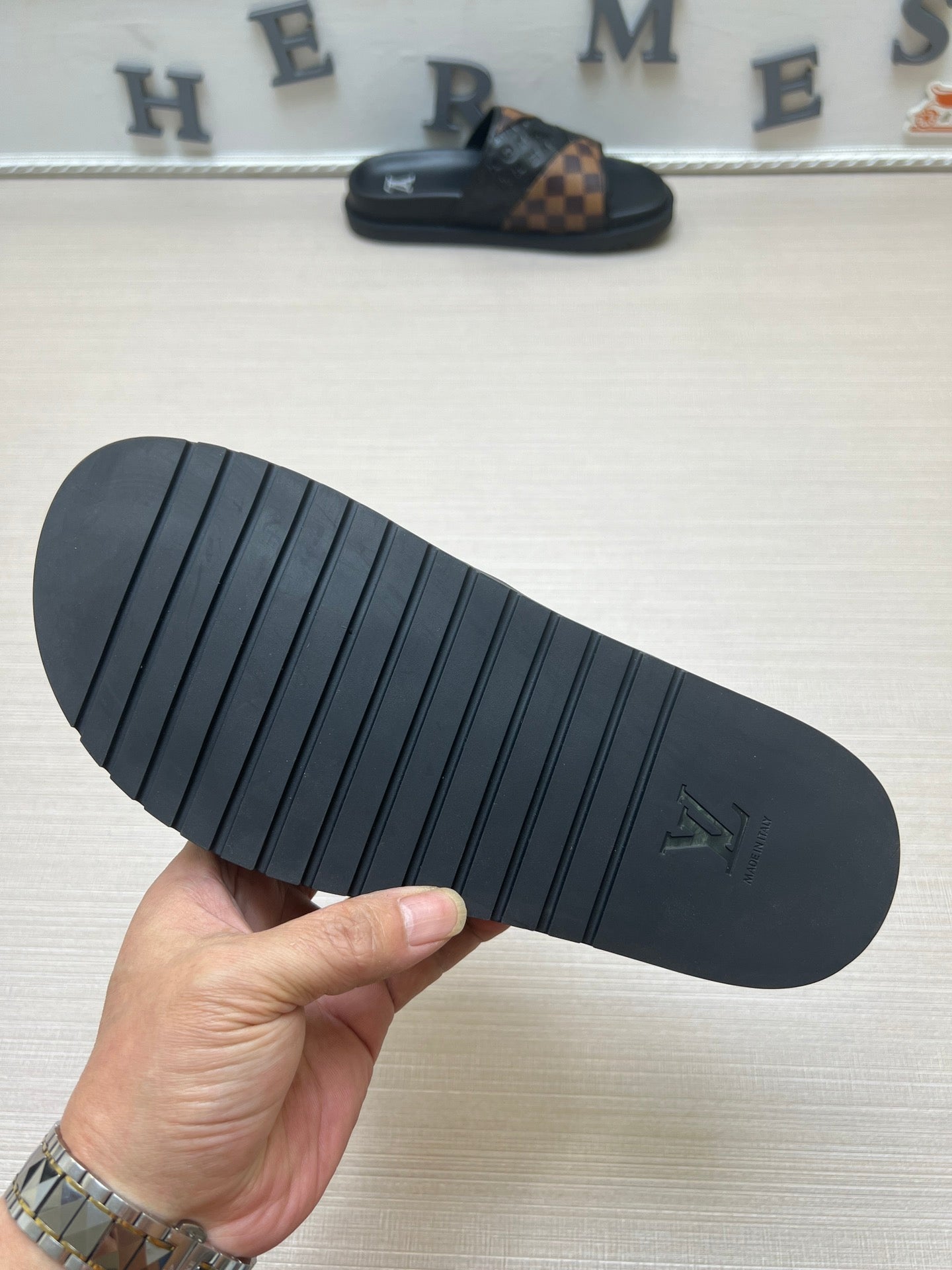 54E2Z Popular slippers