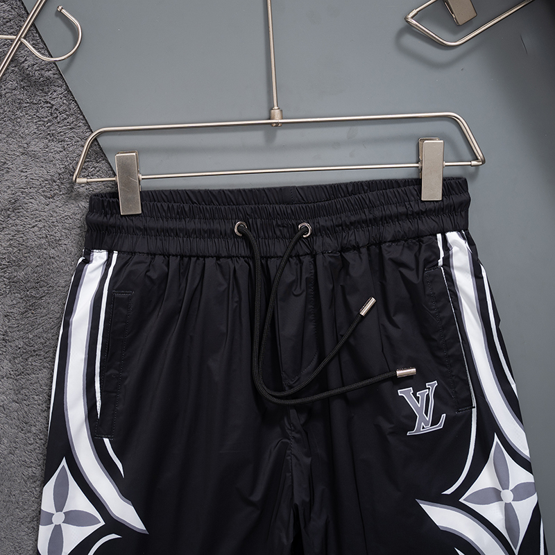 136NE32U Popular shorts