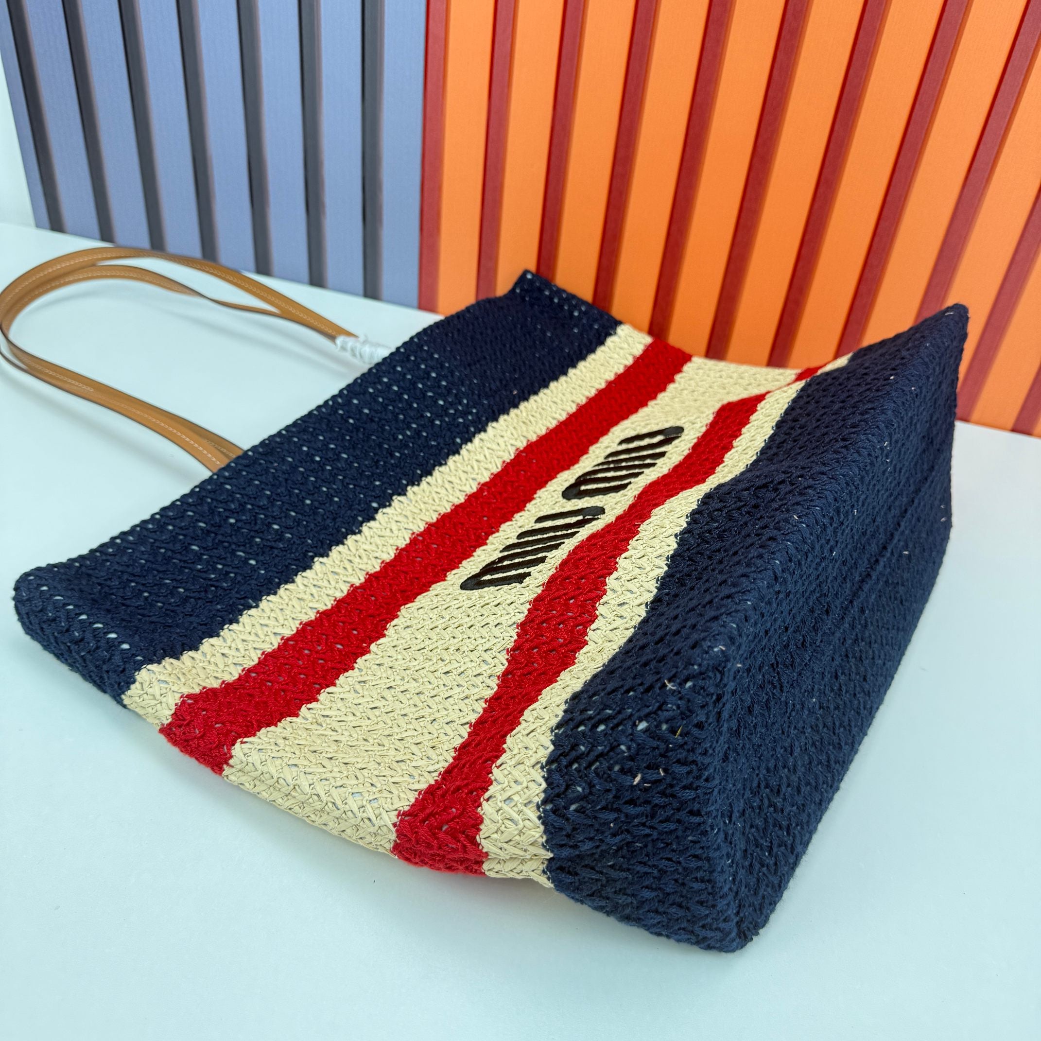 B1P46A166 Popular woven bags