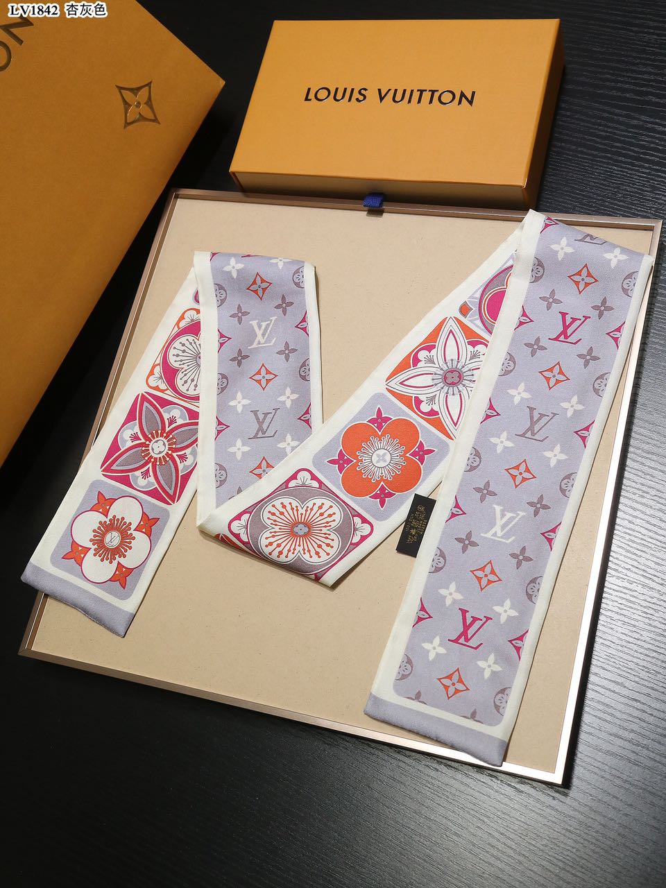 1ZE192W Popular Silk Scarve