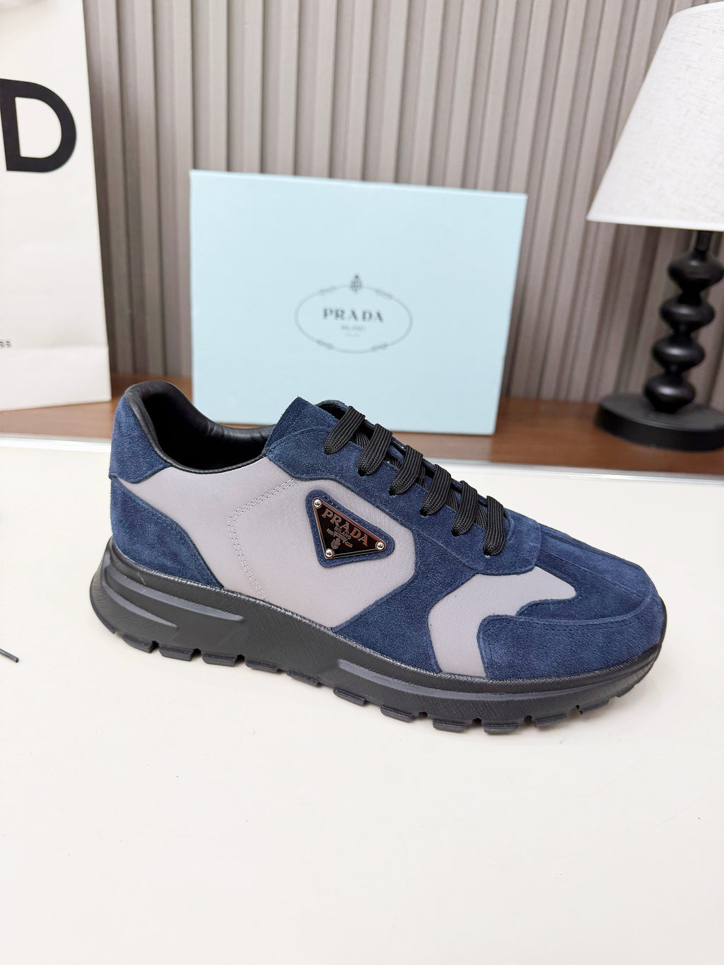 Z2P36P61 Popular high-quality leather Shoes