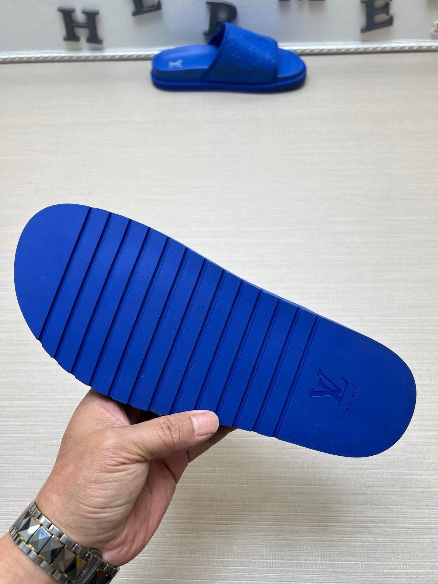 5WE253Z Popular Slippers