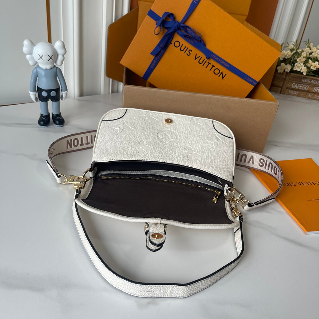 136PE38B Popular leather bag