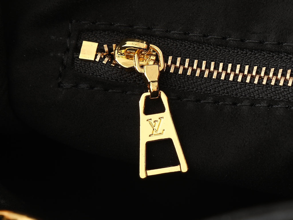 1WE93B Popular  leather bag