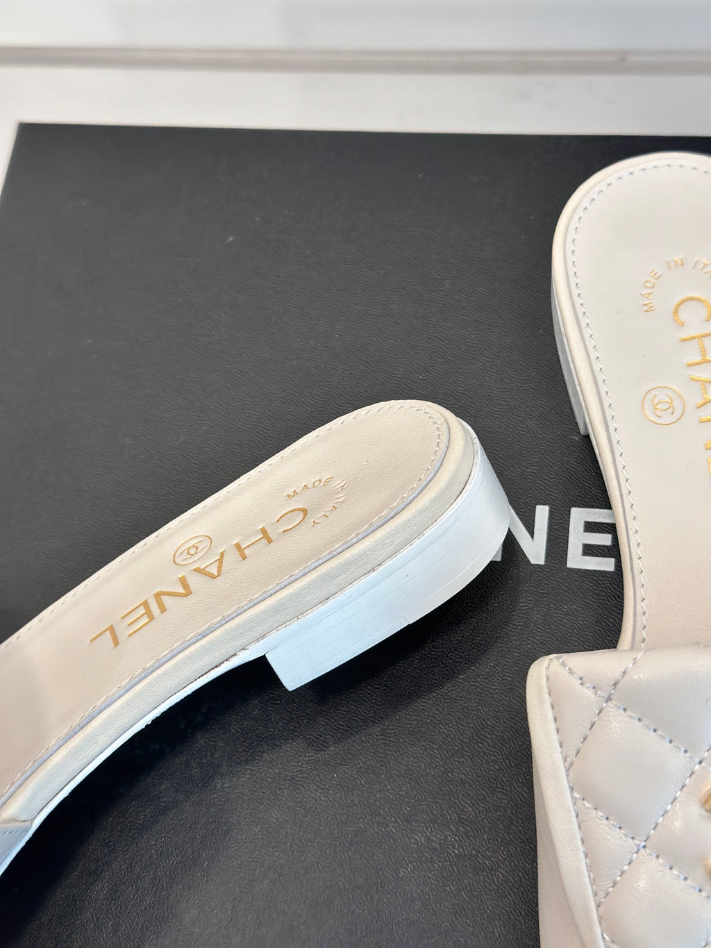 1ZC245Z Popular Slippers
