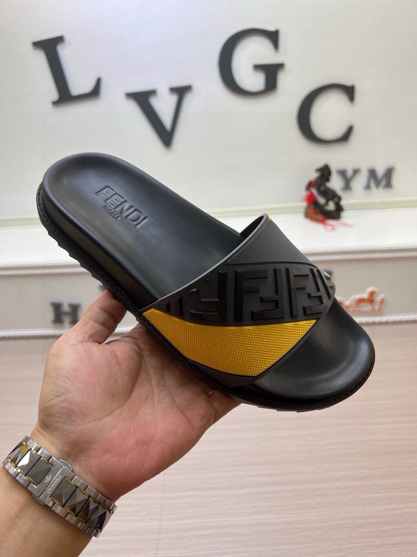 535ZF284Z Popular Slippers