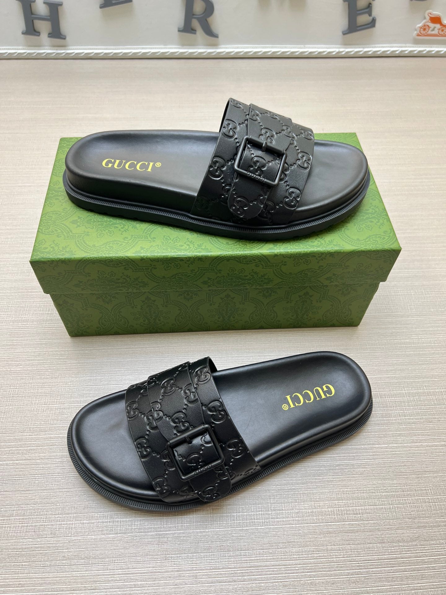 54B91Z Popular slippers