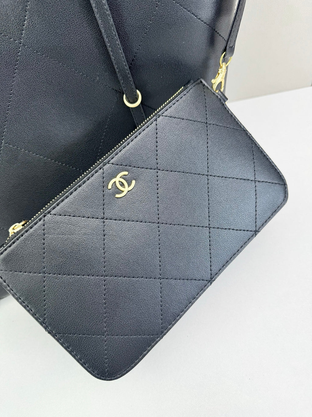 146PC11B Popular leather bag