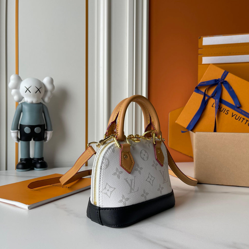 146PE101B Popular leather bag