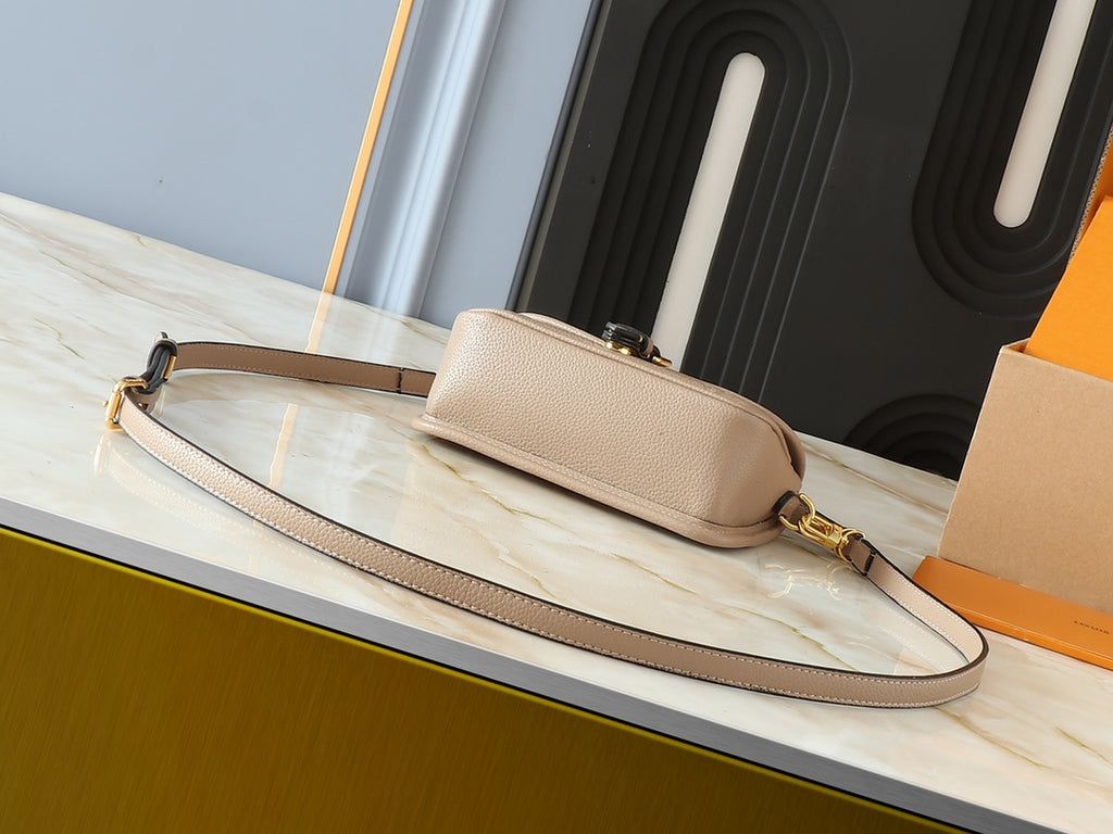 15XE3B Popular   leather bag