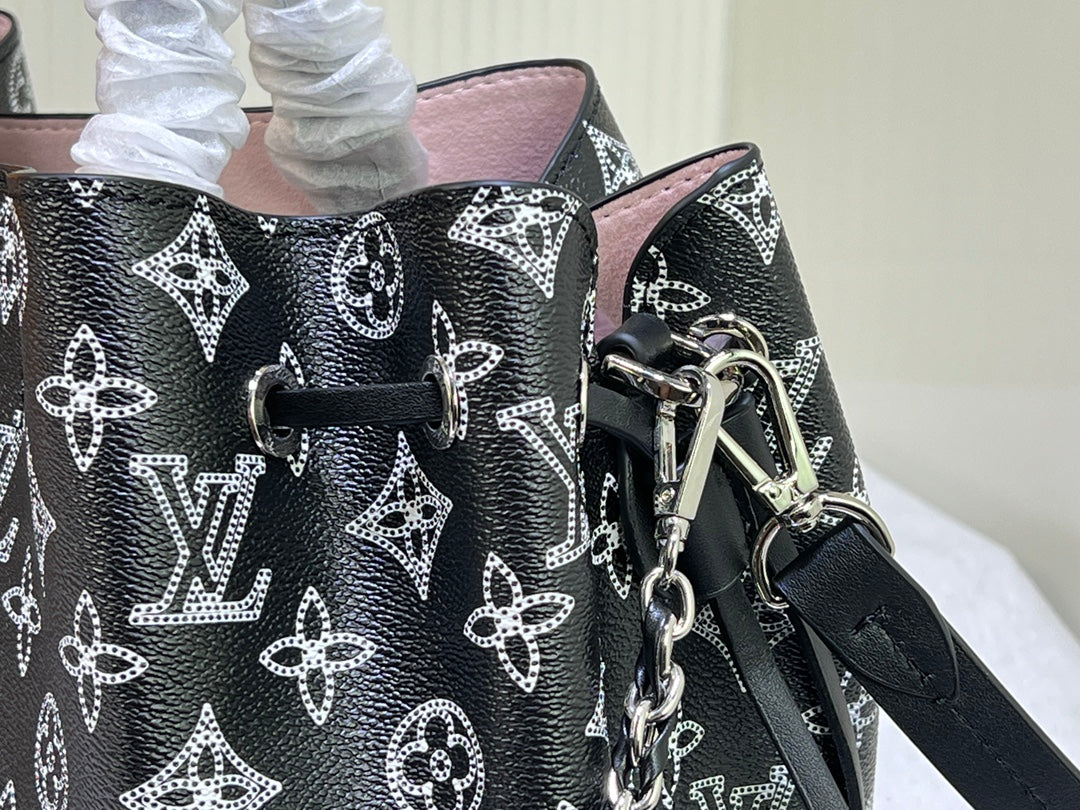 155NE40B Popular  eather bag