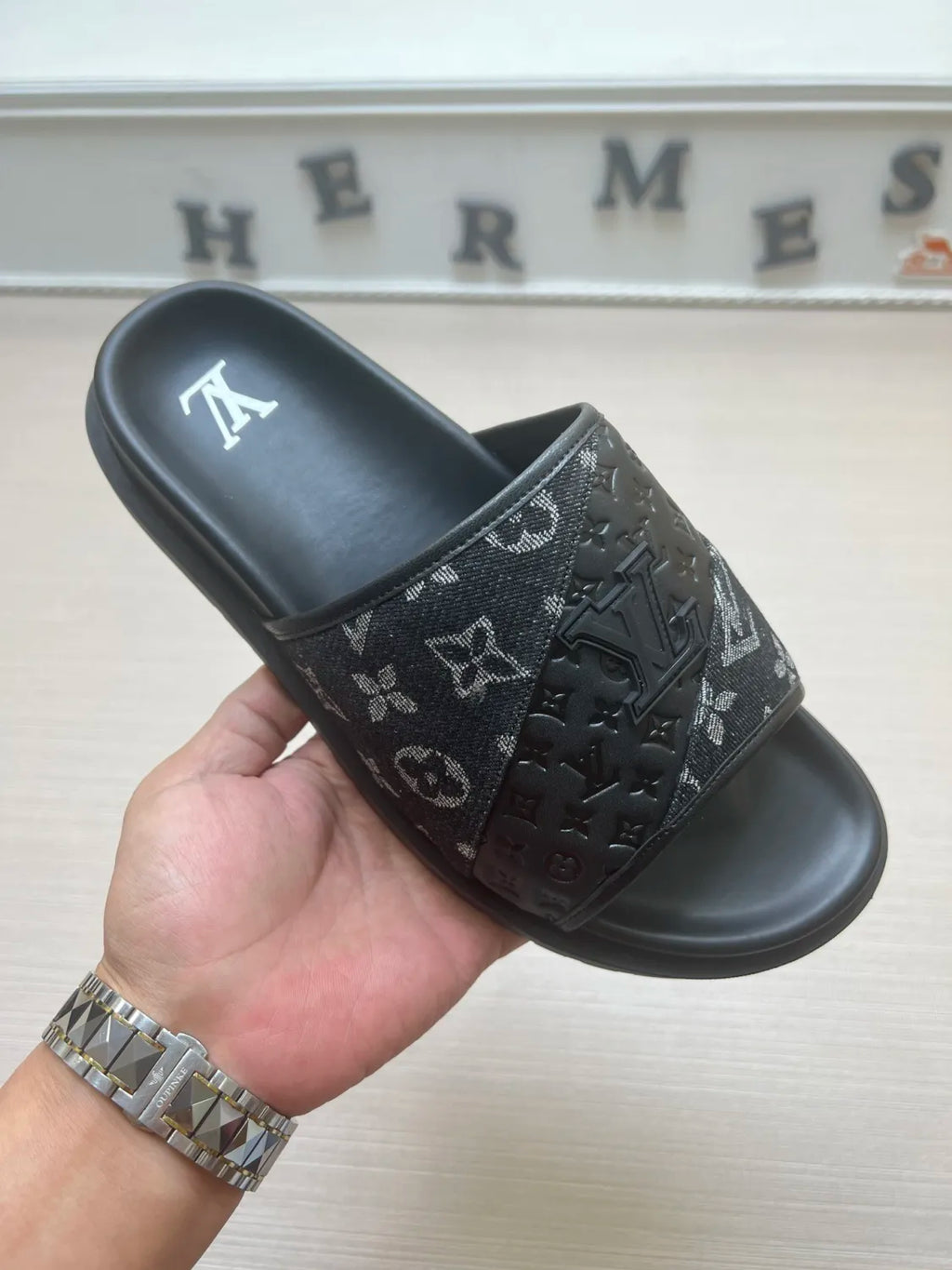 54E2Z Popular slippers