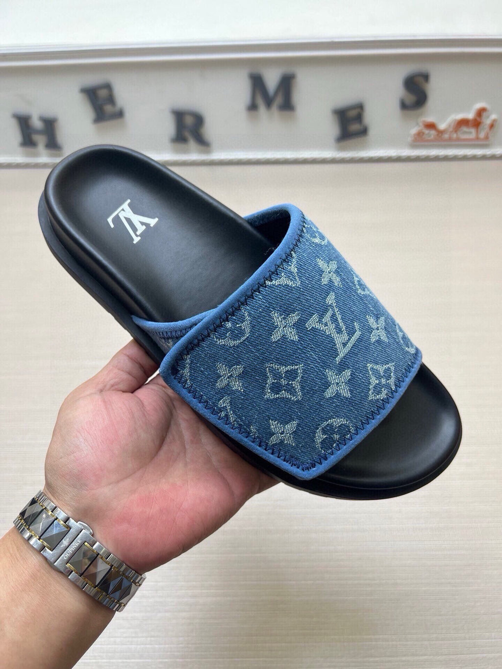 5LE207Z Popular Slippers