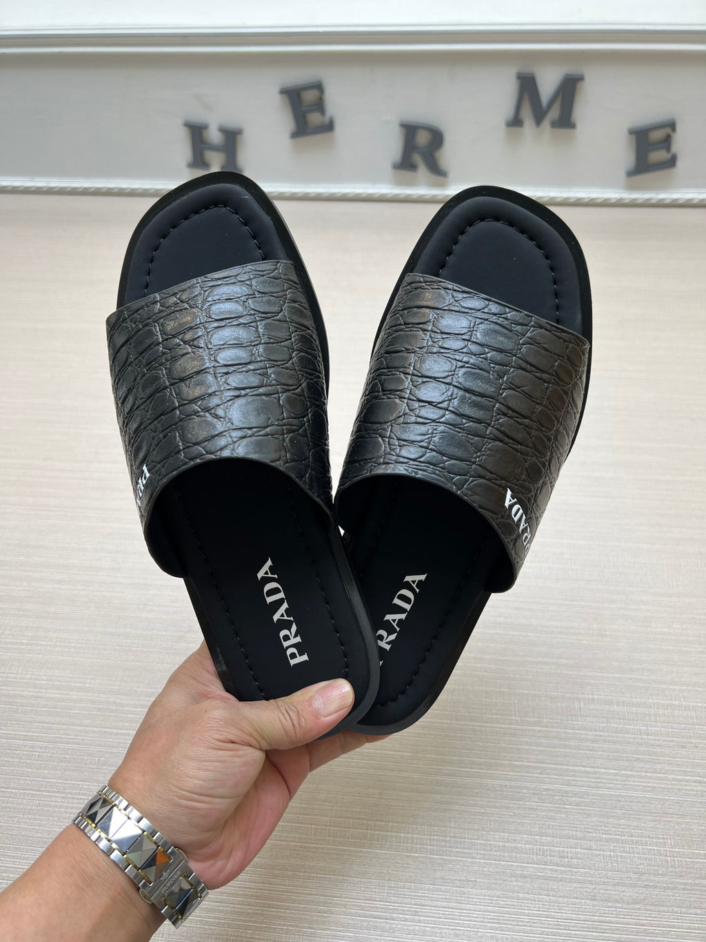 54PD74Z Popular slippers