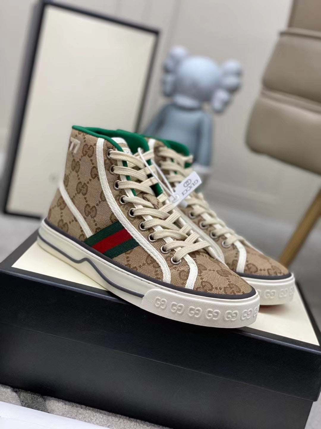 2YB47Z Popular shoes