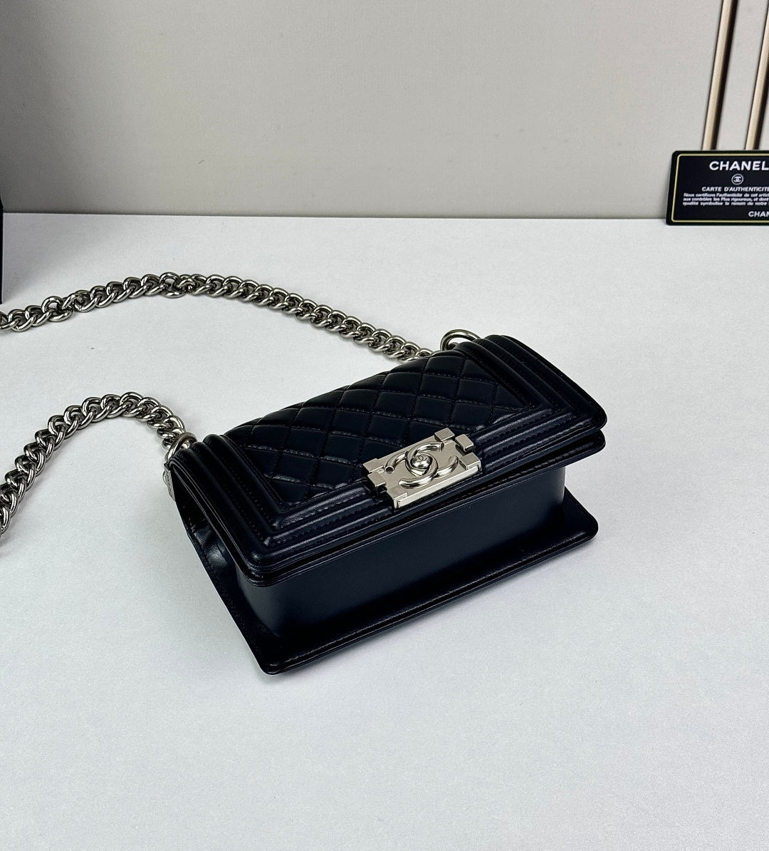 136PC16B Popular leather bag