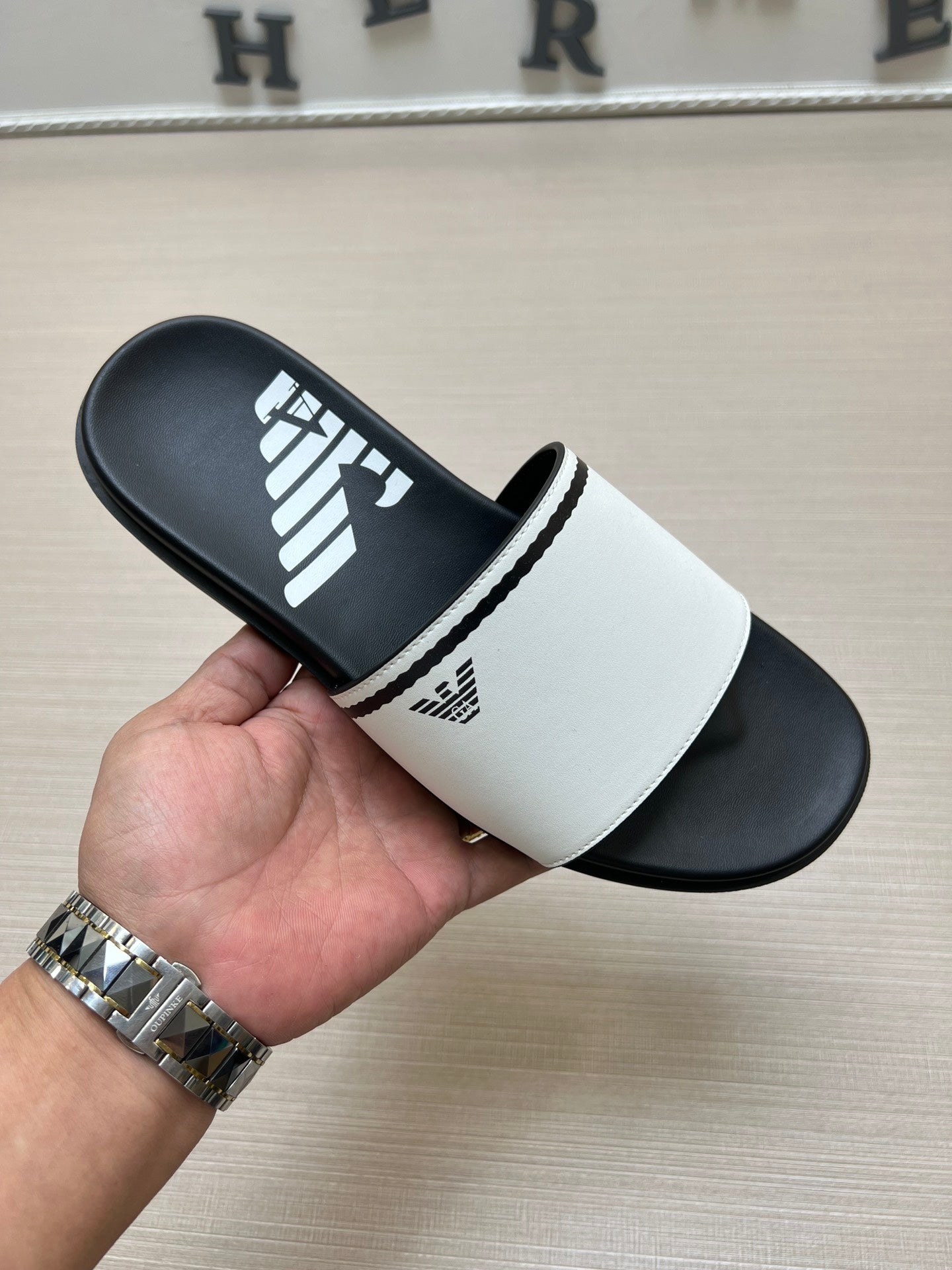 54A103Z Popular slippers