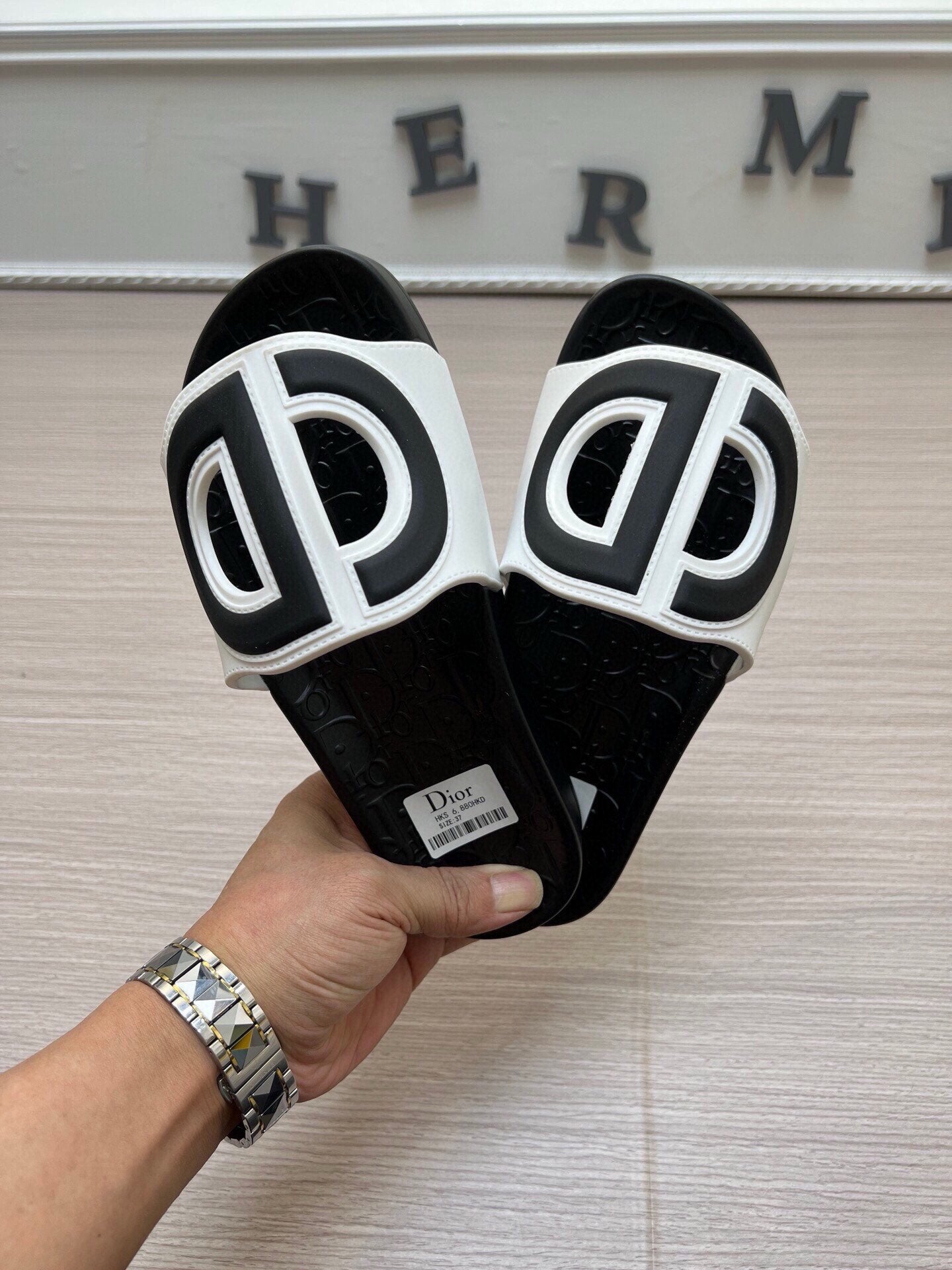 5LD213Z Popular Slippers