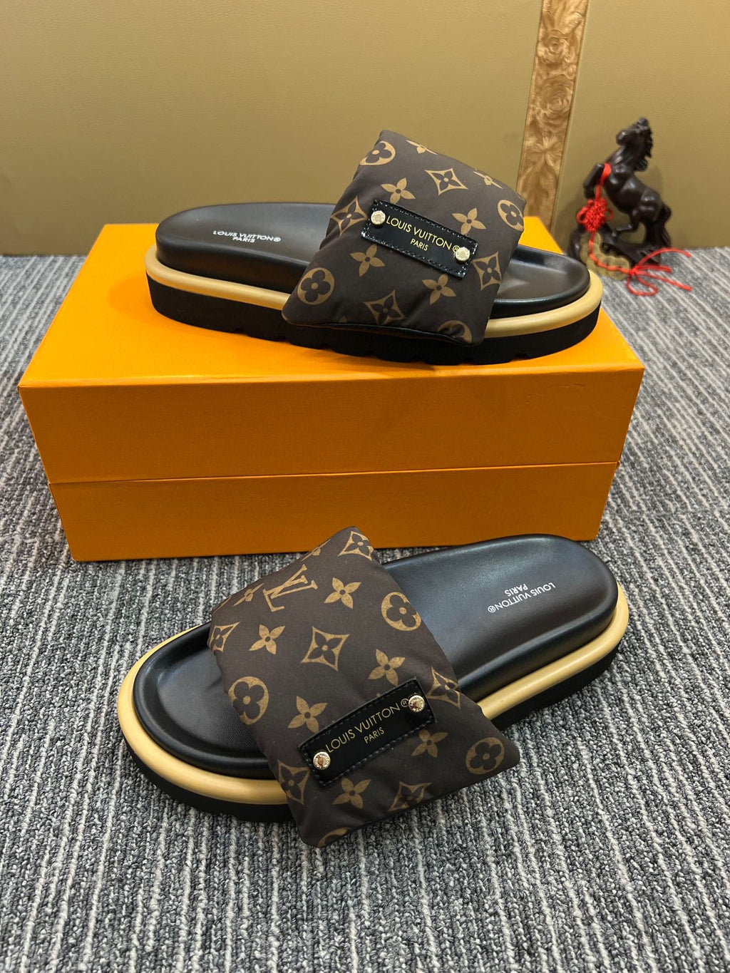 5XE118Z Popular leather quality Slippers