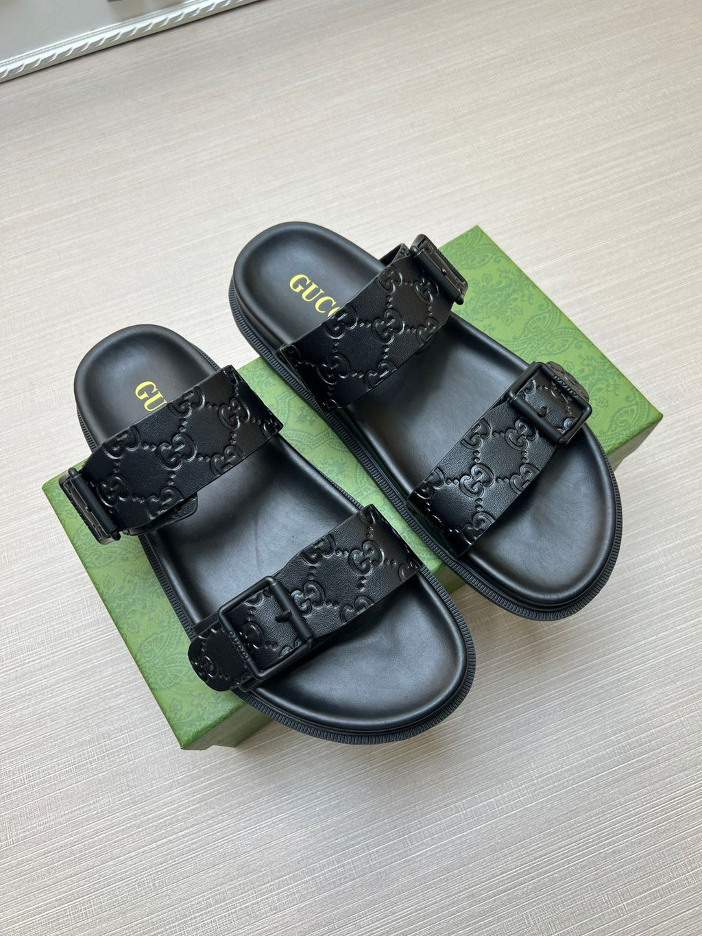 54B91Z Popular slippers