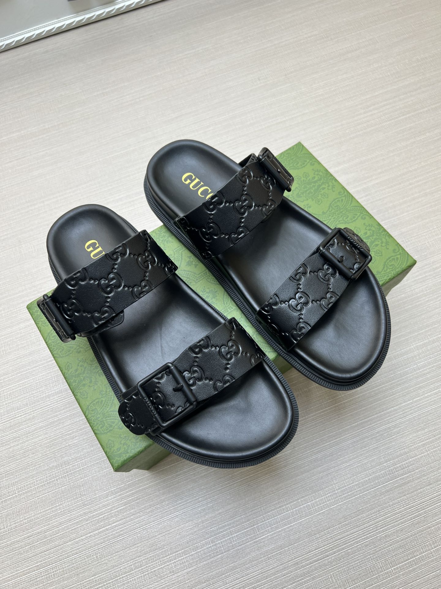 54B91Z Popular slippers