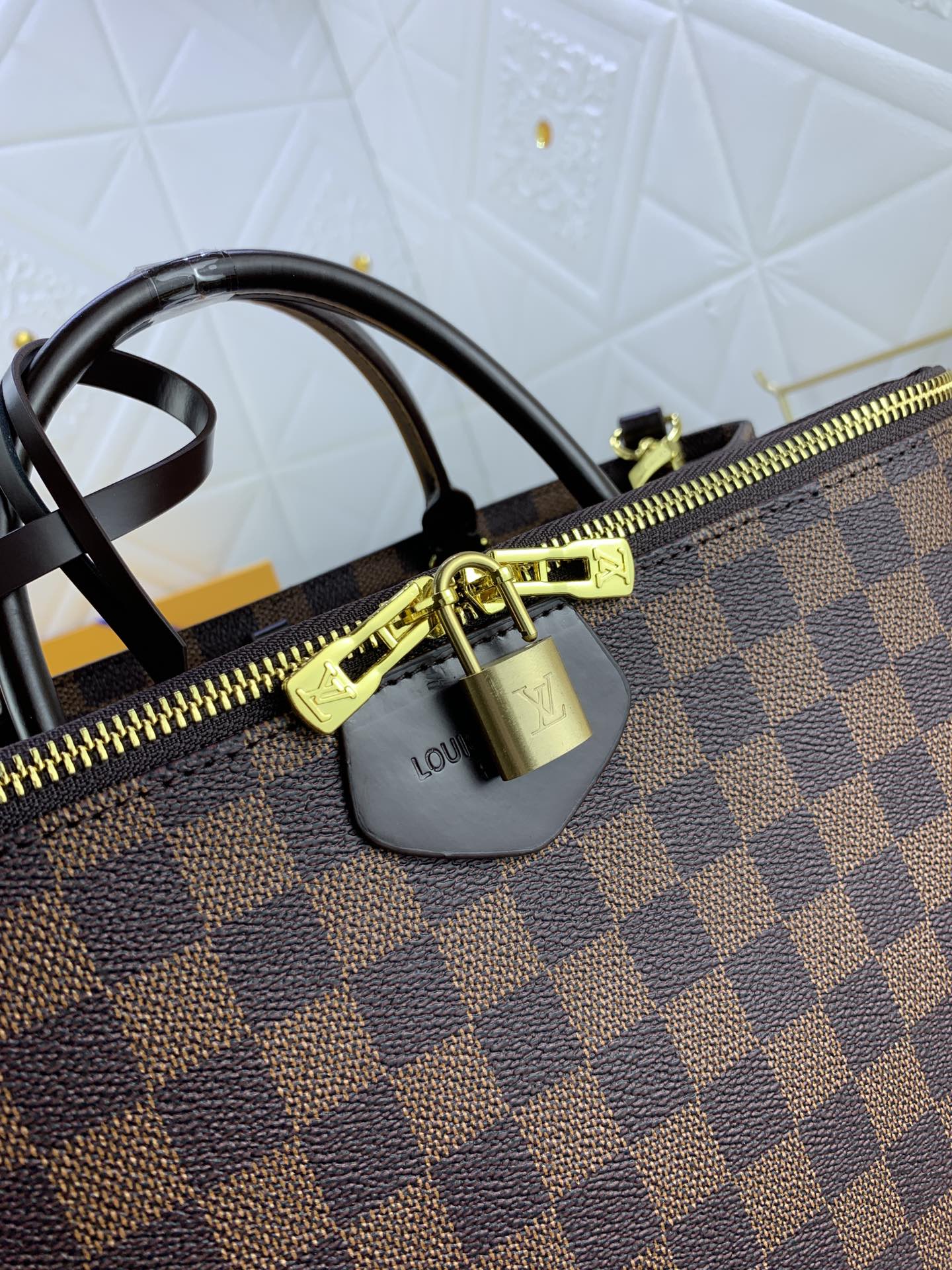2XE330B Popular   leather bag 
