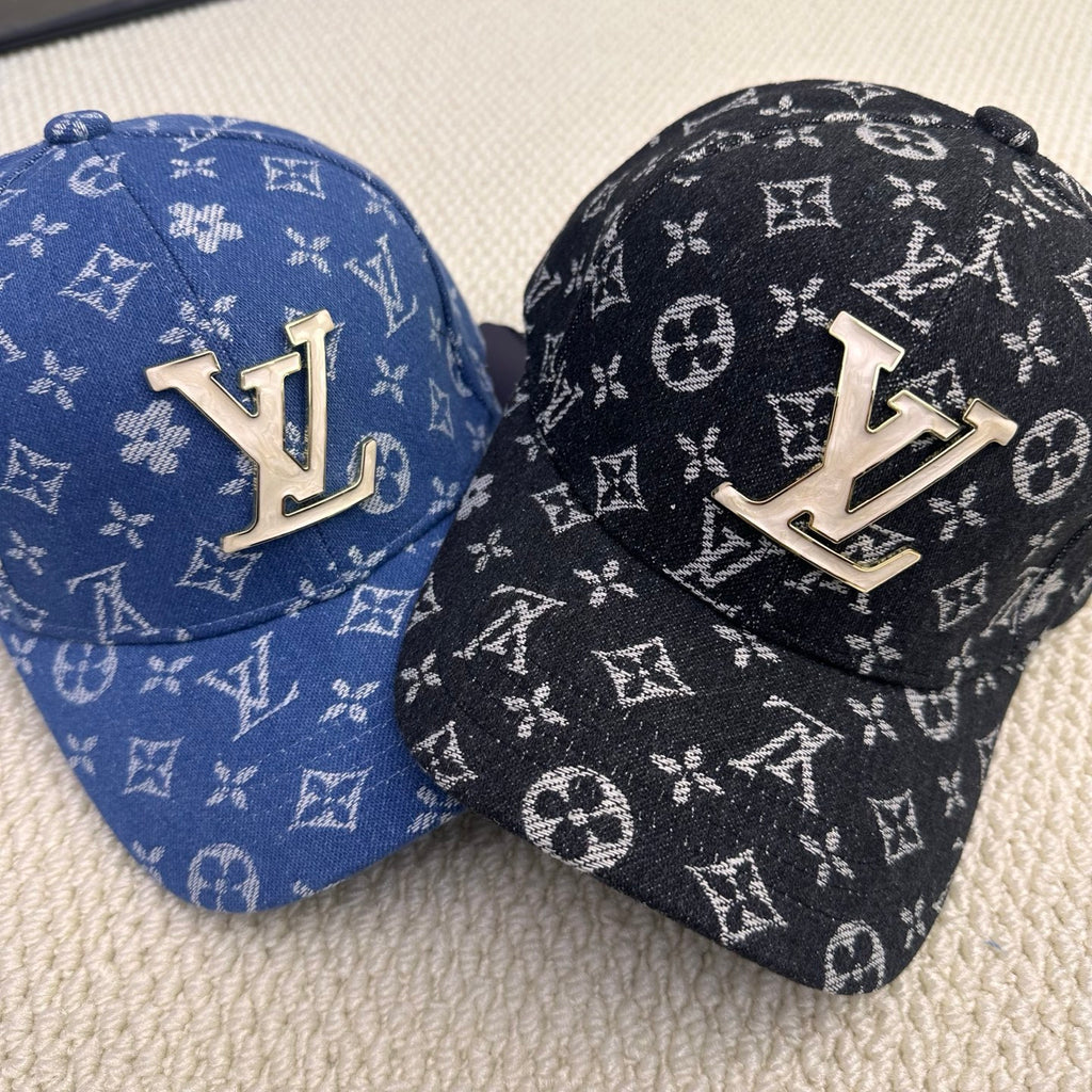 16XE32M Popular hats