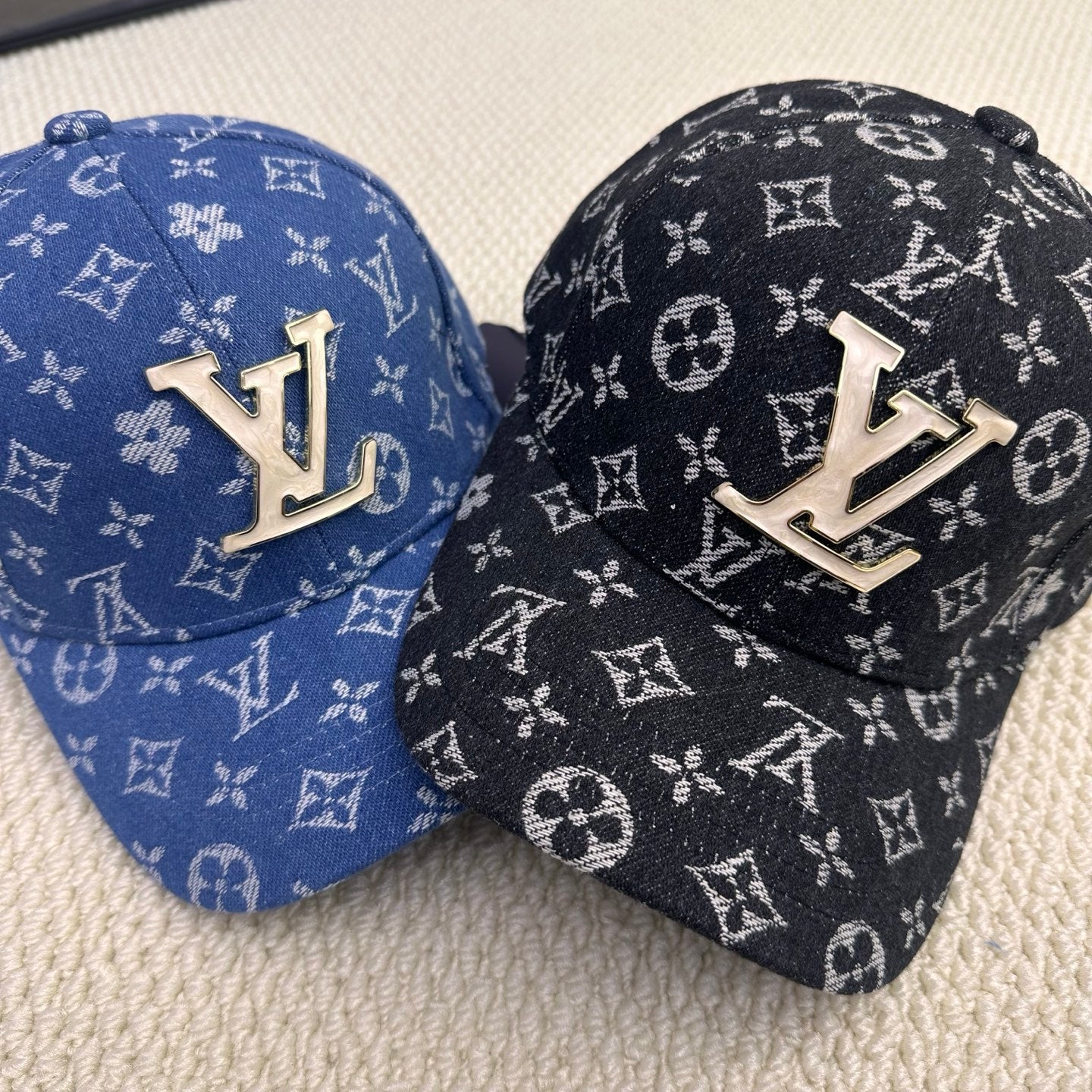16XE32M Popular hats
