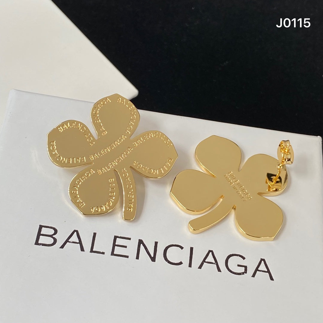 14J706E Popular Earrings
