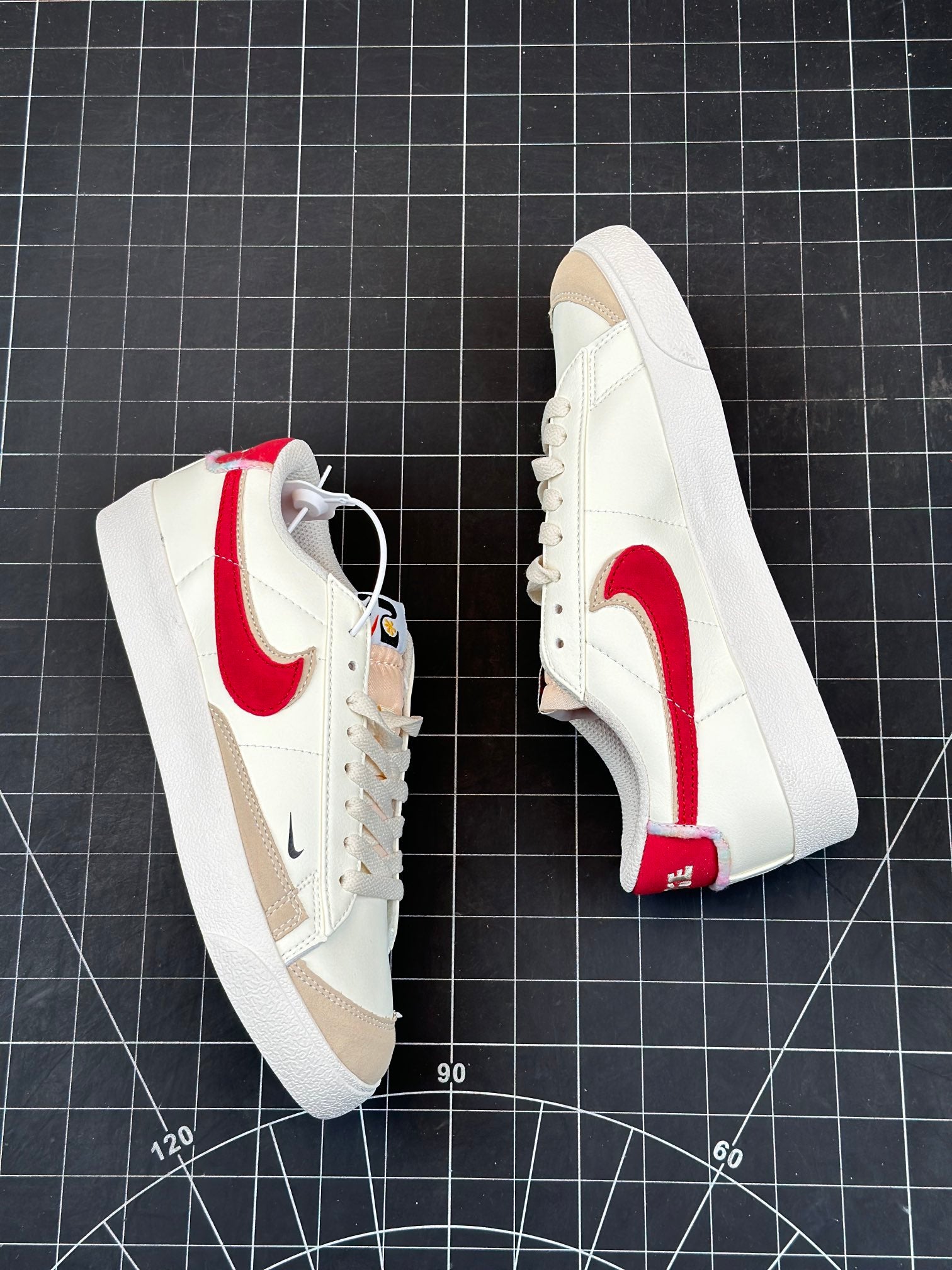 435ZA13Z Popular shoes (No box)